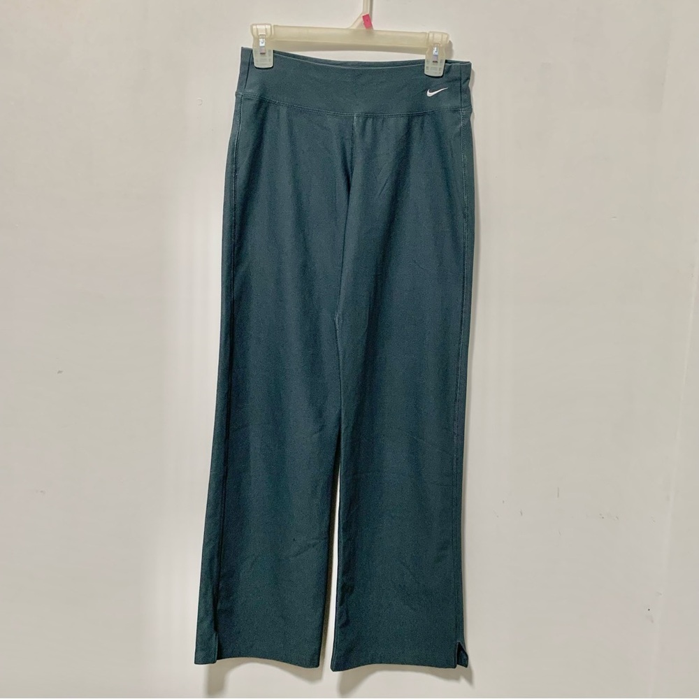 Nike Fit Dry Grey Athletic Pants Size S with logo Wide Leg